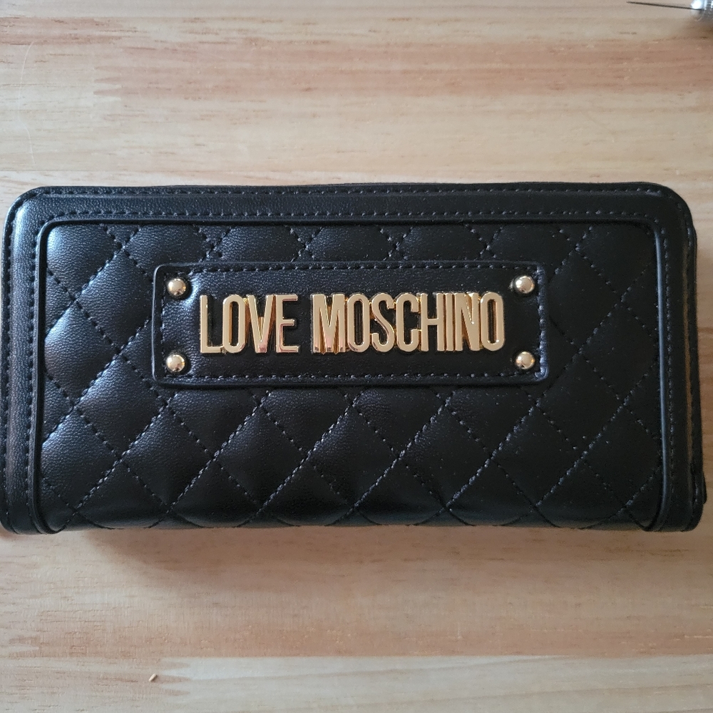 Love Moschino wallet